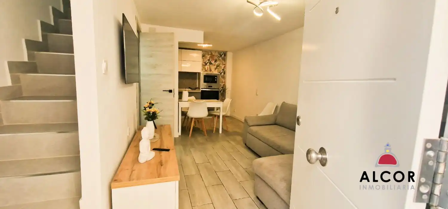 Adosado con terraza en venta en Casco Urbano