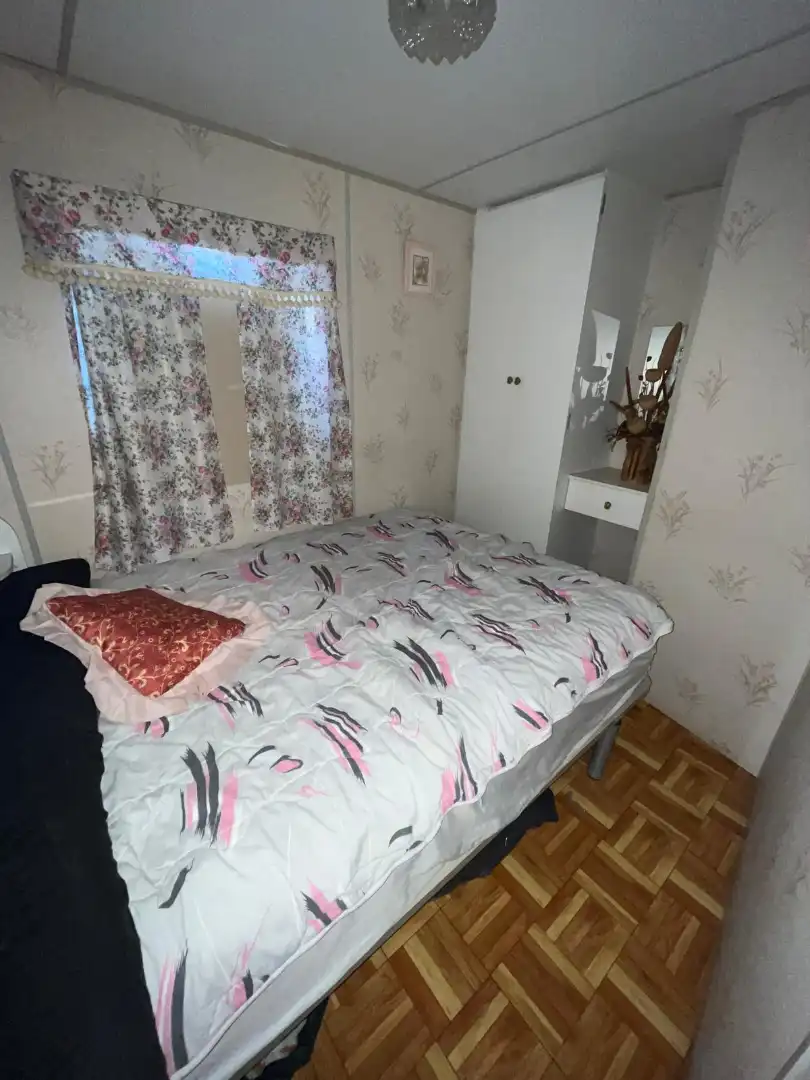 Habitación de Finca rústica en venta en Zaragoza con Aire acondicionado, Calefacción y Jardín privado