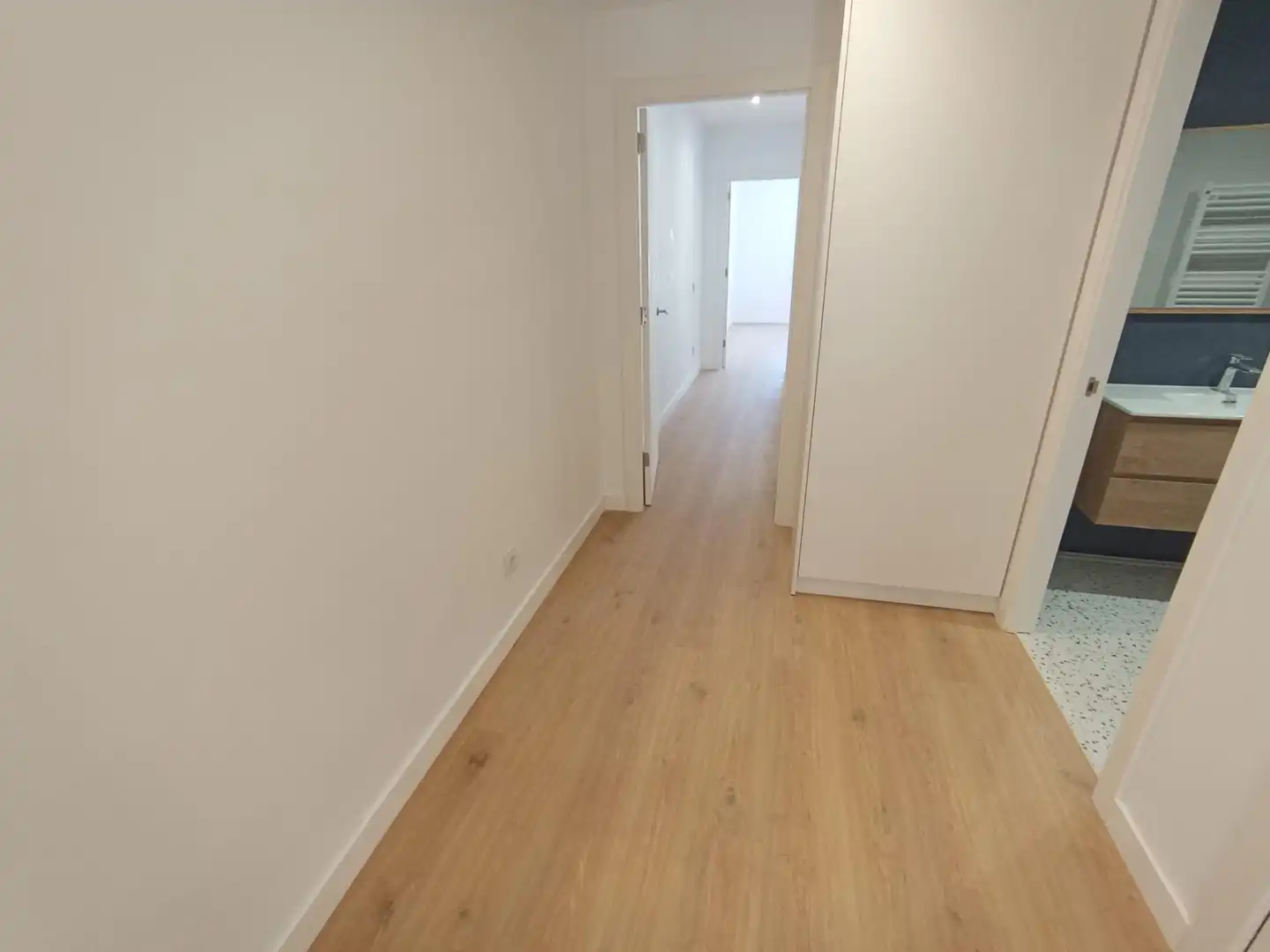 Flat for rent in Mataró  with Air Conditioner and Balcony