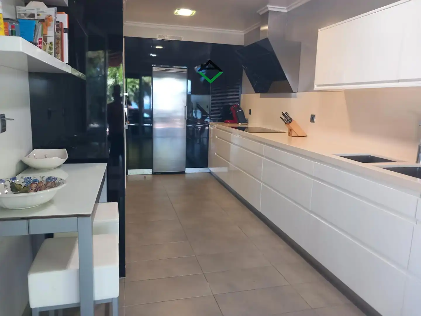 Cuina de Casa o xalet en venda en Cangas  amb Calefacció, Terrassa i Traster