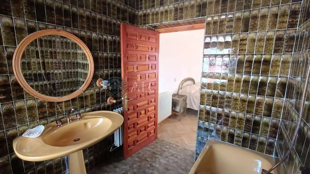 Bathroom of Houses for sale in Méntrida  with Heating, Storage room and Furnished