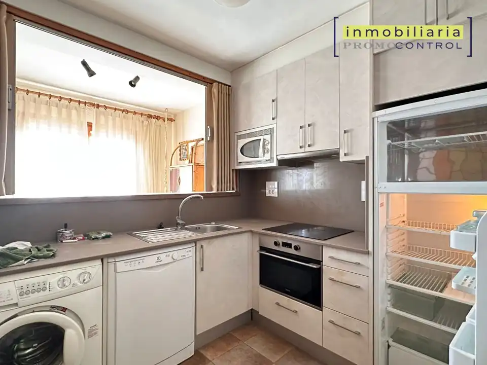 Kitchen of Flat for sale in Zuera  with Air Conditioner, Heating and Terrace