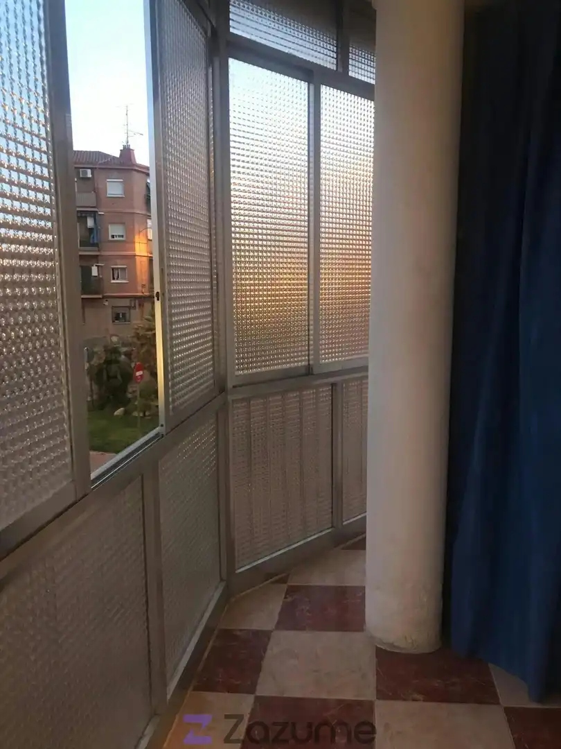 Piso de alquiler en Puerta del Ángel