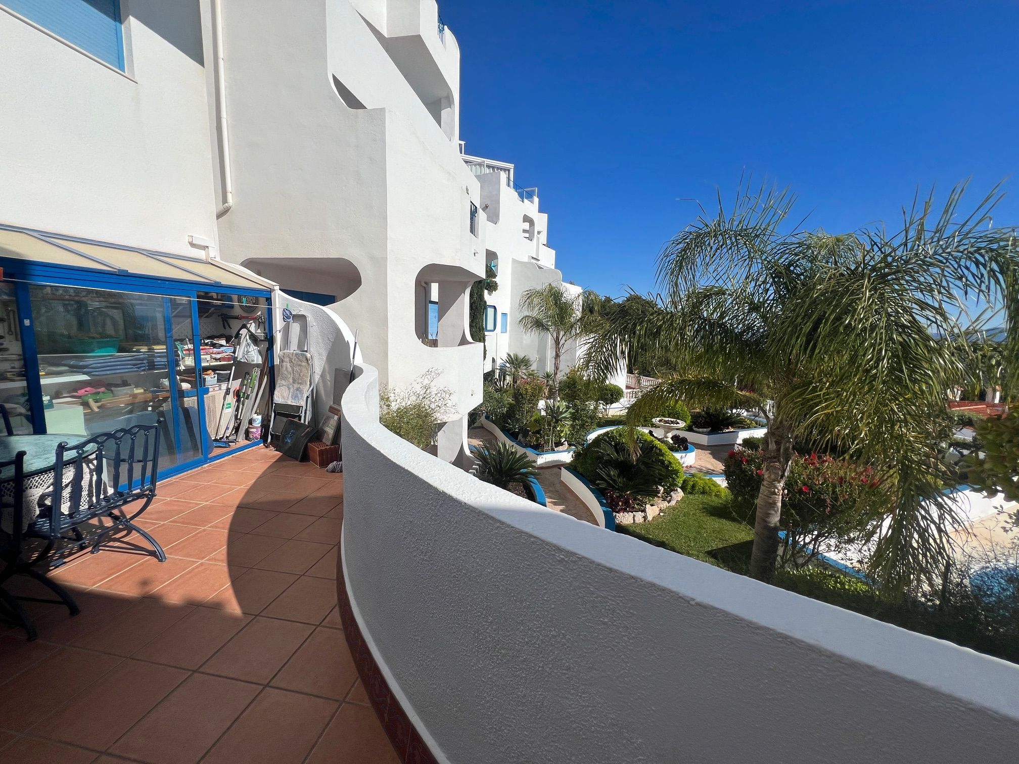 Vista exterior de Apartament en venda en Peñíscola / Peníscola amb Aire condicionat, Calefacció i Jardí privat