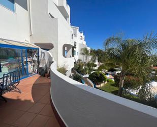 Vista exterior de Apartament en venda en Peñíscola / Peníscola amb Aire condicionat, Calefacció i Jardí privat