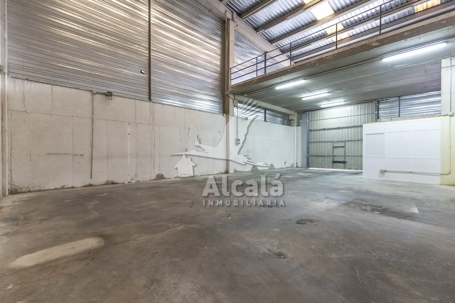 Industrial buildings for sale in Daganzo de Arriba, Madrid