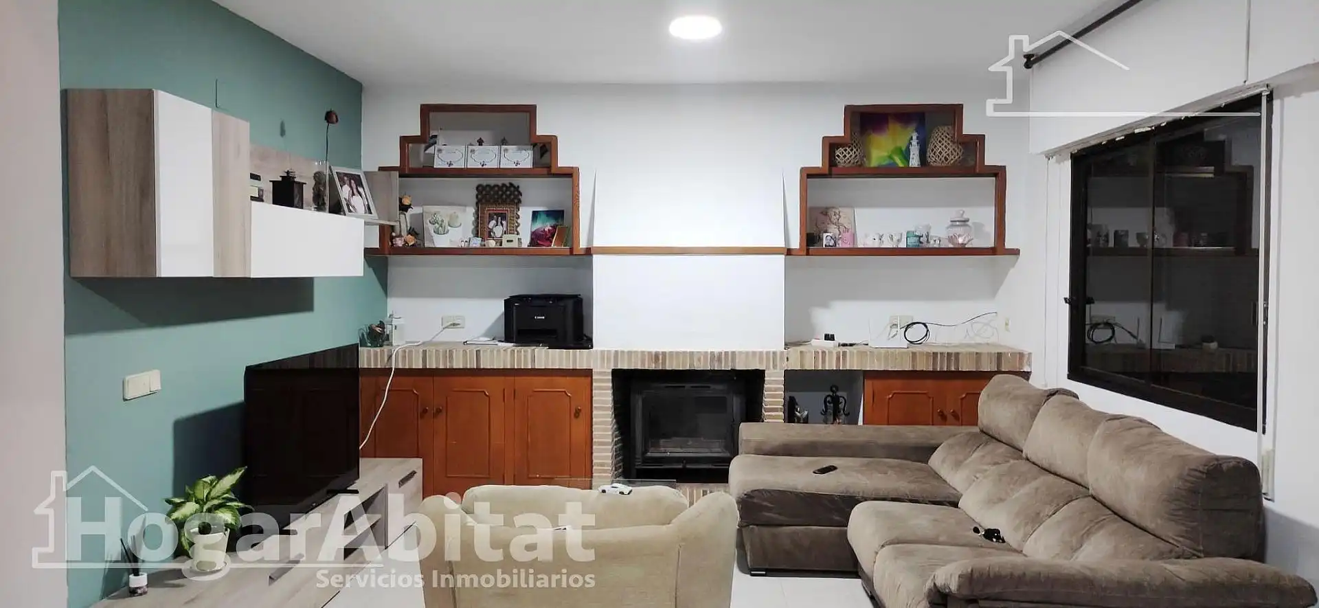 Sala d'estar de Casa o xalet en venda en Almazora / Almassora amb Jardí privat, Terrassa i Traster