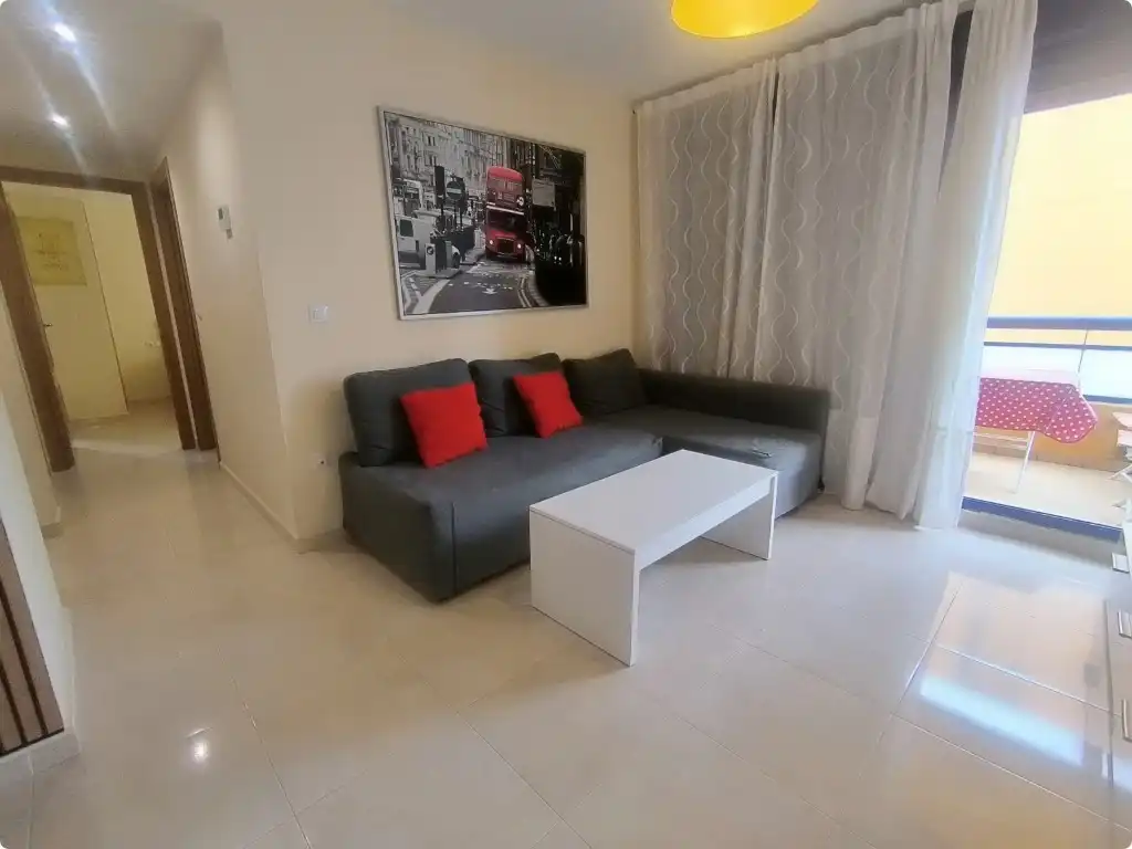 Appartement compact avec terrasse à louer à Bellreguard