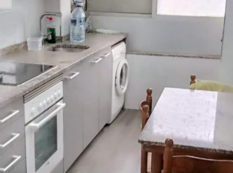 Kitchen of Flat for sale in Ourense Capital   with Heating, Furnished and Balcony