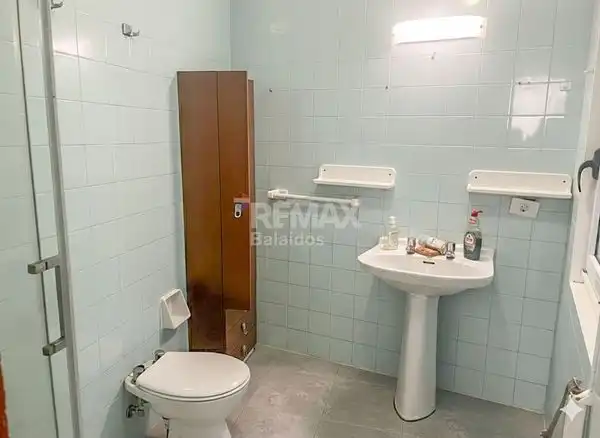 Bathroom of Flat for sale in A Guarda    with Terrace, Storage room and Balcony