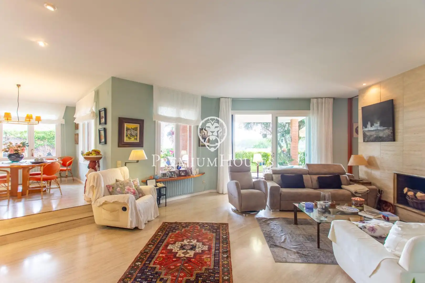 Sala d'estar de Casa o xalet en venda en Les Bilbenyes