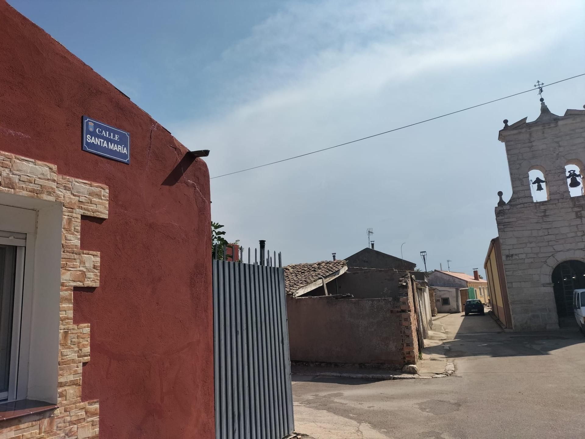 Exterior view of House or chalet for sale in Olivares de Duero