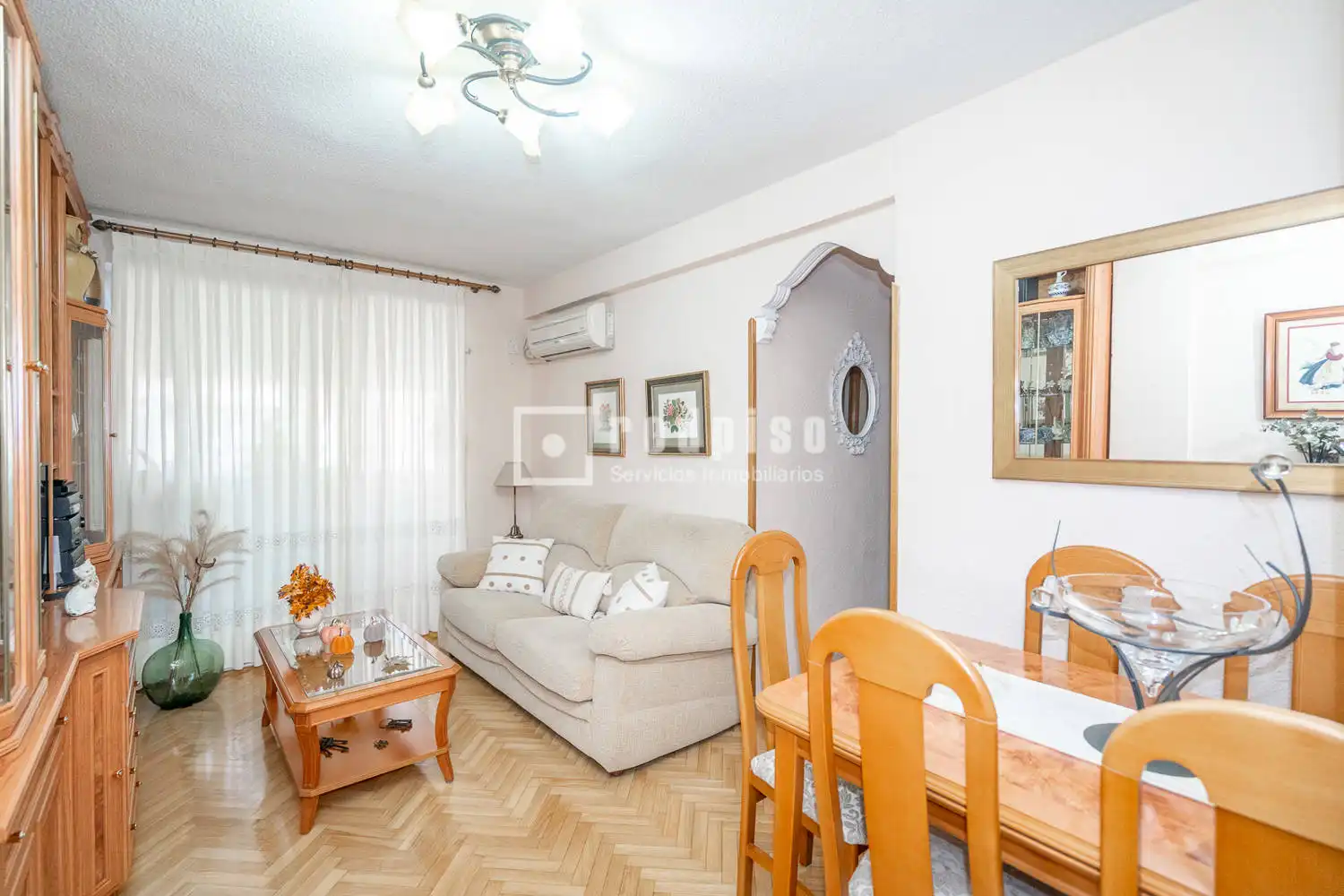 Wohnzimmer von Wohnung zum Verkauf in Móstoles mit Klimaanlage, Heizung und Privatgarten
