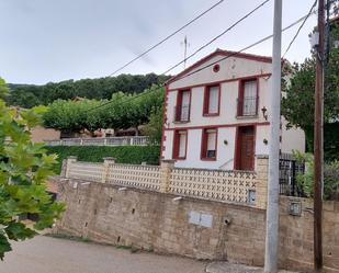 Vista exterior de Casa o xalet en venda en El Frasno amb Terrassa