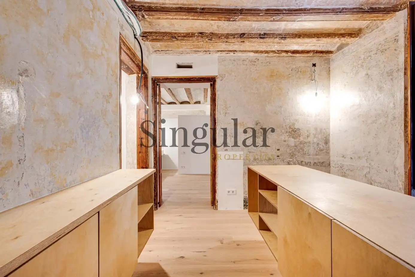 Maisonette zum Verkauf in Barcelona mit Heizung, Terrasse und Abstellraum
