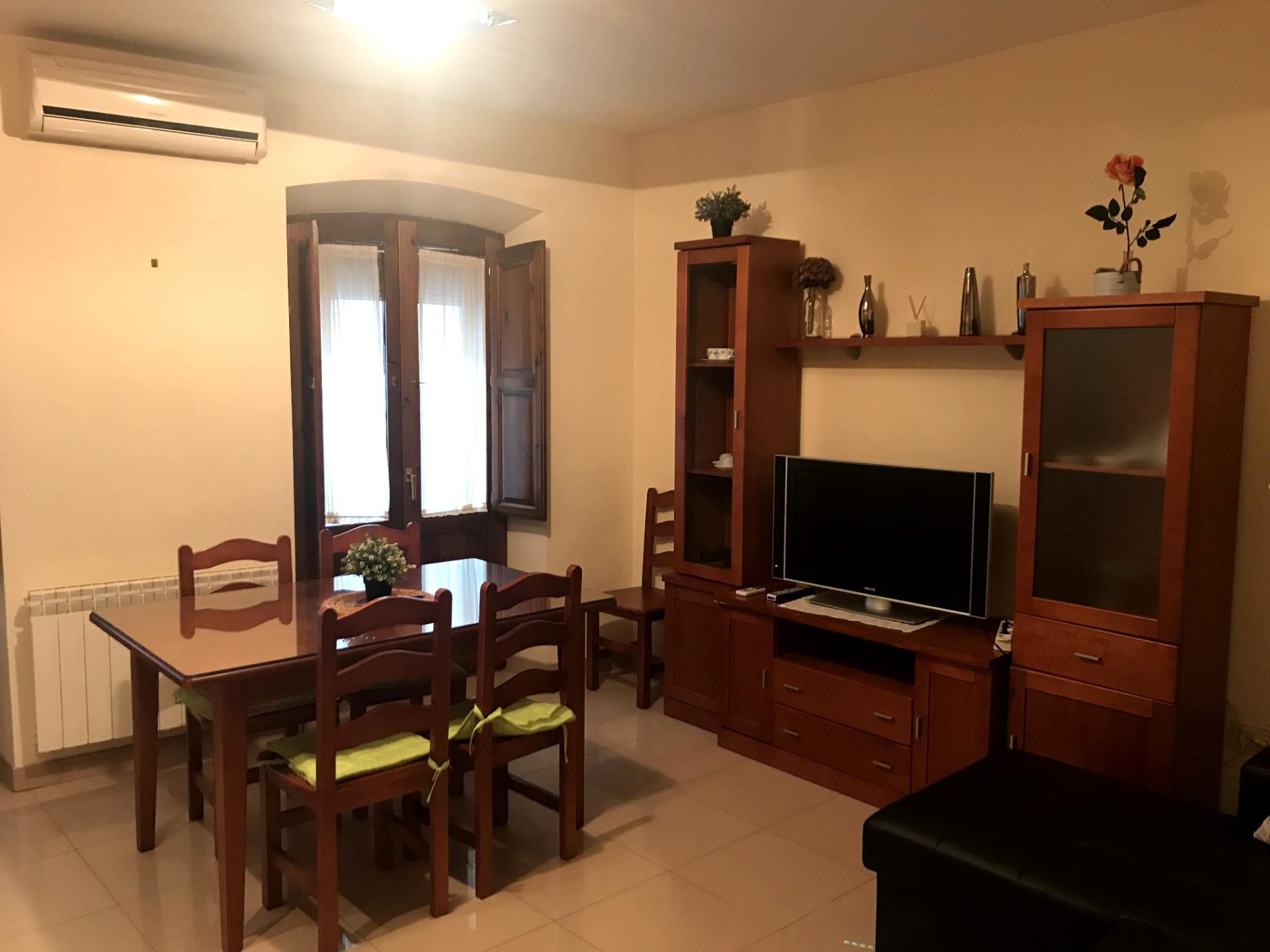 Sala d'estar de Pis de lloguer en  Granada Capital amb Aire condicionat, Calefacció i Moblat