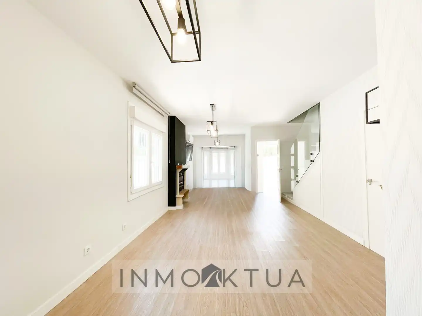 Exterior view of Detached homes for sale in Jerez de la Frontera  with Air Conditioner, Private garden and Terrace