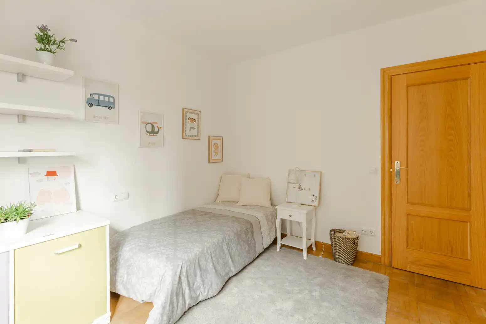 Bedroom of Flat for sale in  Pamplona / Iruña  with Heating, Parquet flooring and Terrace