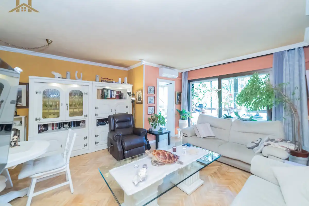 Sala d'estar de Àtic en venda en Pozuelo de Alarcón amb Aire condicionat, Calefacció i Terrassa