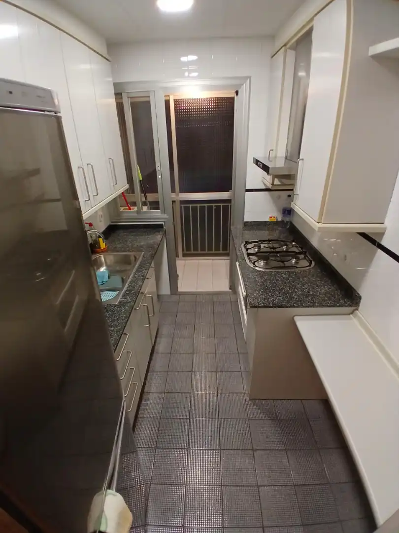 Küche von Wohnung zum Verkauf in Barcelona mit Klimaanlage, Heizung und Parkett