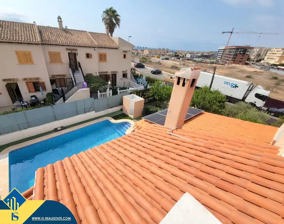 Chalet con piscina en venta en La Mata, imagen 19