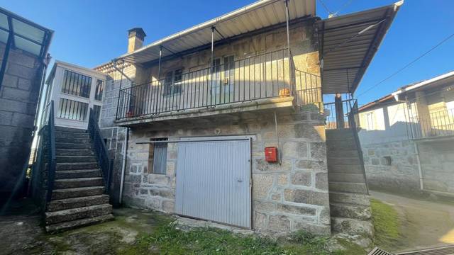 Casa-chalet en Venta en Boborás