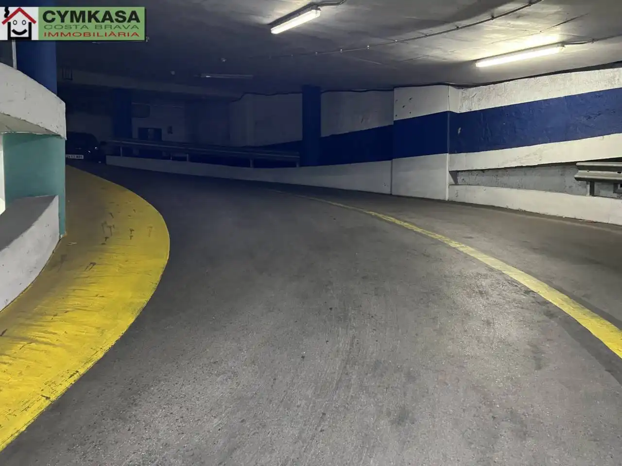 Garatge en venda a Avenida DELS VENTS, 9, Montigalà