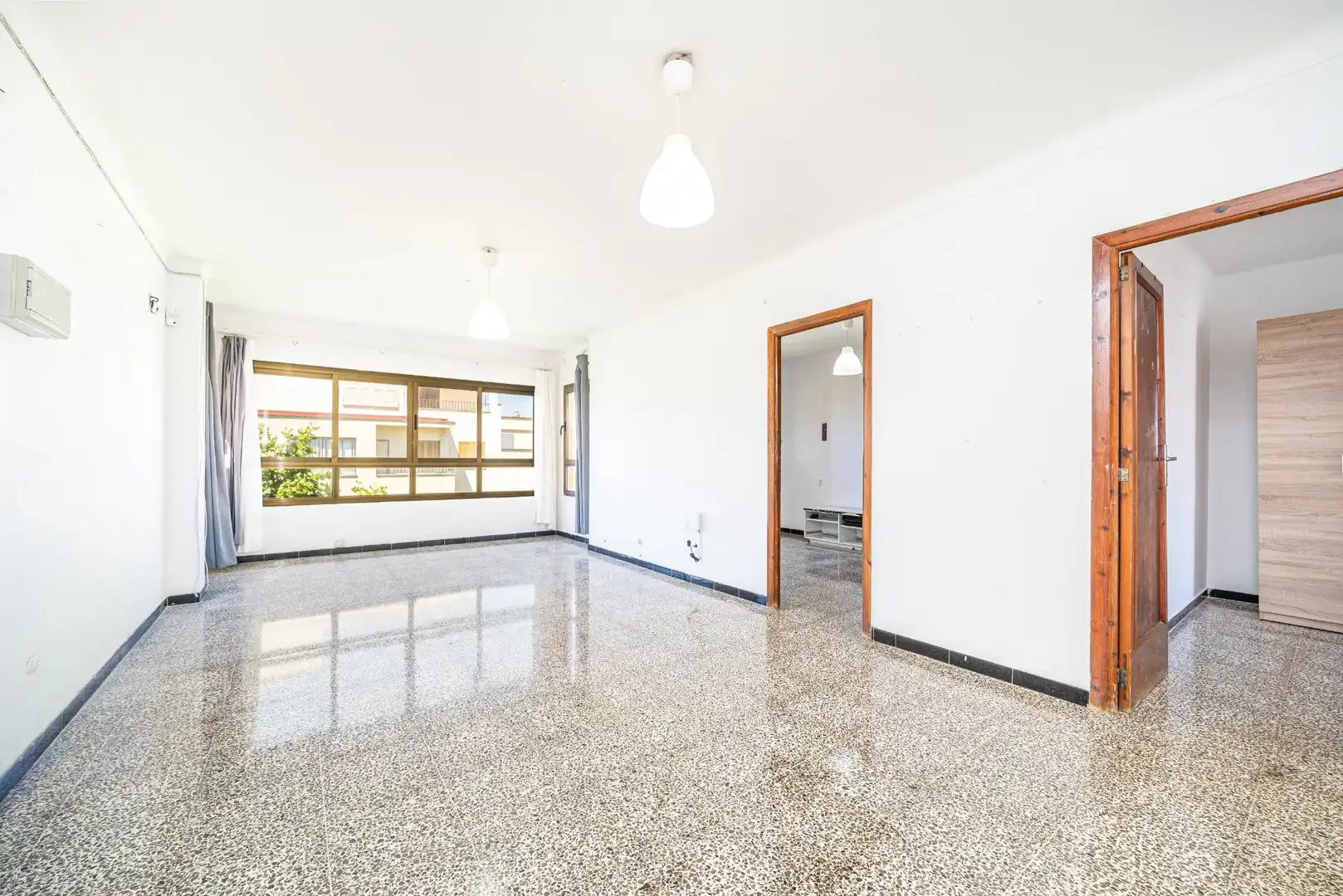 Piso con terraza en venta en Llevant