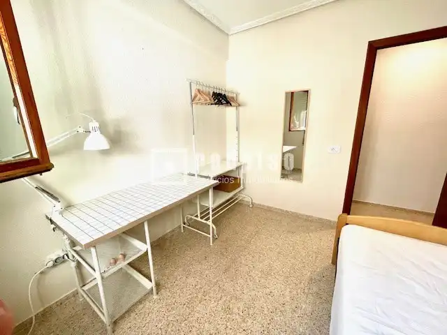 Bedroom of Flat for rent in Castellón de la Plana / Castelló de la Plana  with Terrace and Furnished