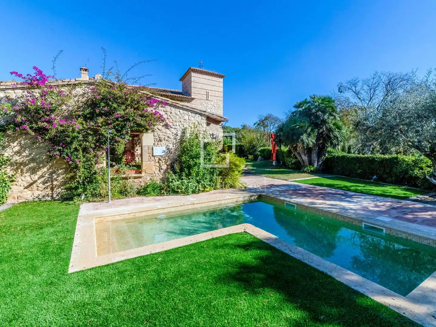 Piscina de Finca rústica en venda en Castellet i la Gornal amb Jardí privat, Parquet i Terrassa