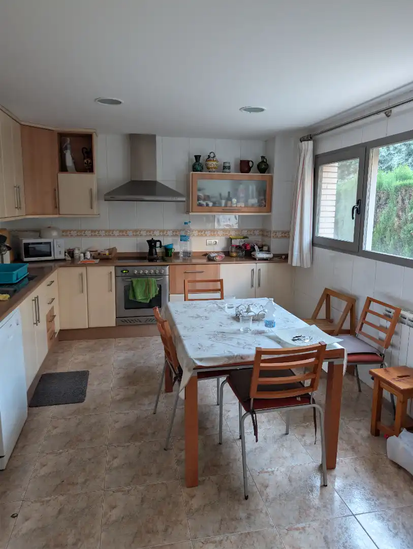 Cocina de Casa o chalet en venta en Castellón de la Plana / Castelló de la Plana con Calefacción, Jardín privado y Terraza