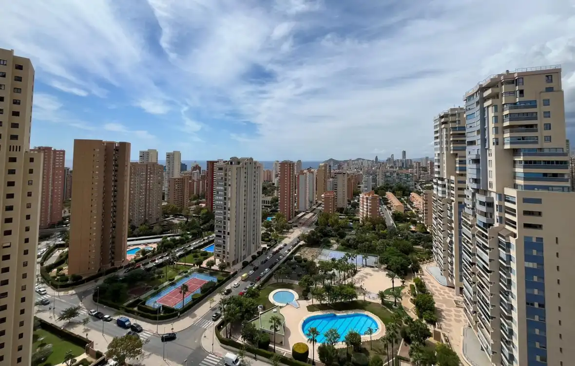 Apartament amb piscina de lloguer a AVENIDA MUNICIPI 14