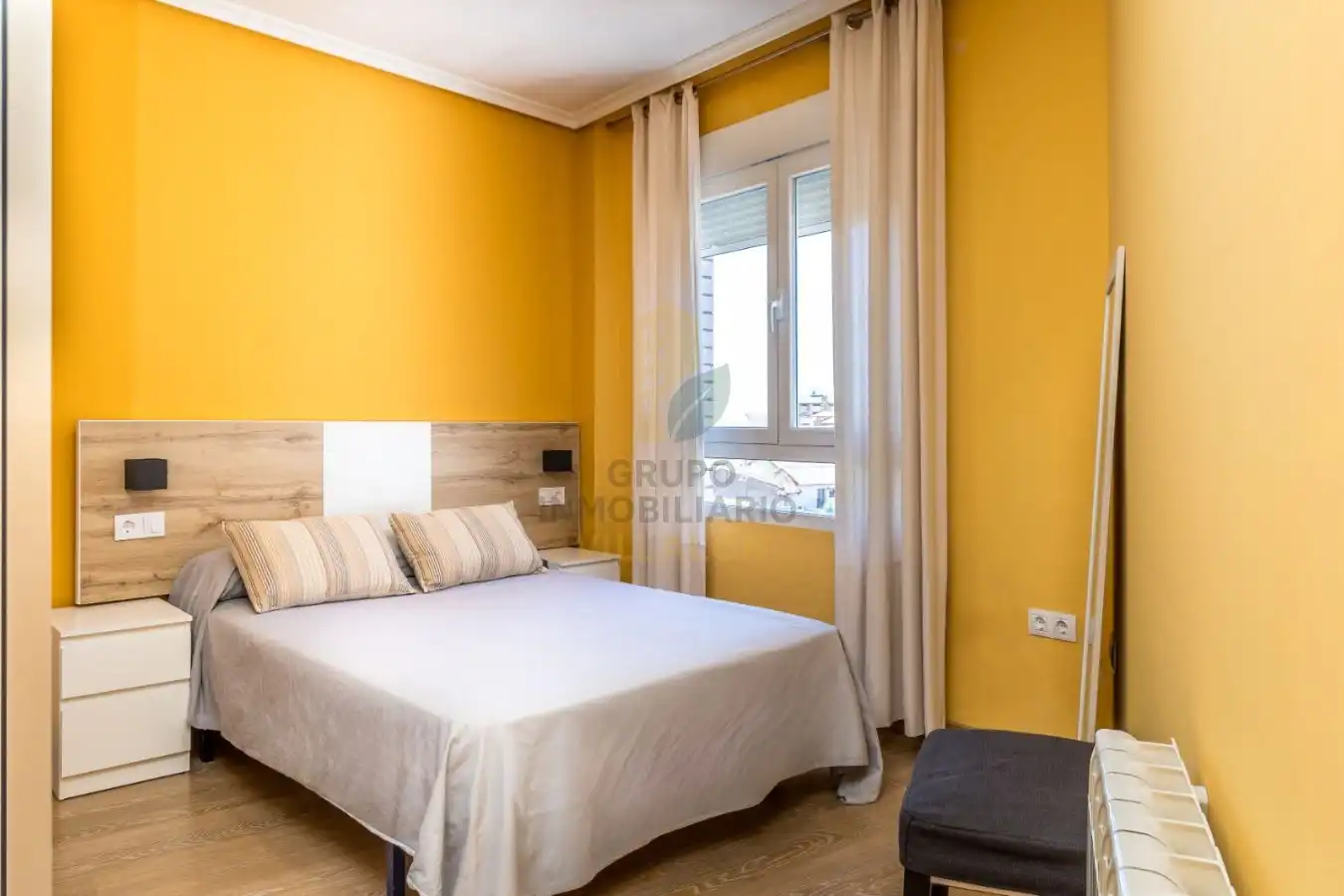 Habitación de Piso en venta en Valencia de Don Juan con Calefacción, Parquet y Terraza