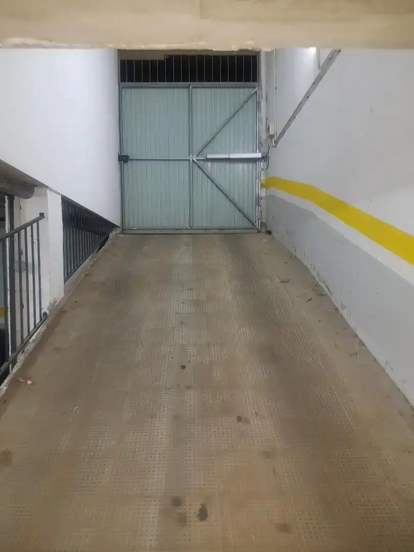 Garage zur Miete in Carretera de Aznalcázar, 13, Bollullos de la Mitación