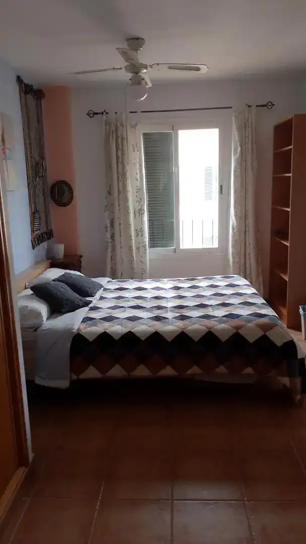 Bedroom of Flat for share in Campos