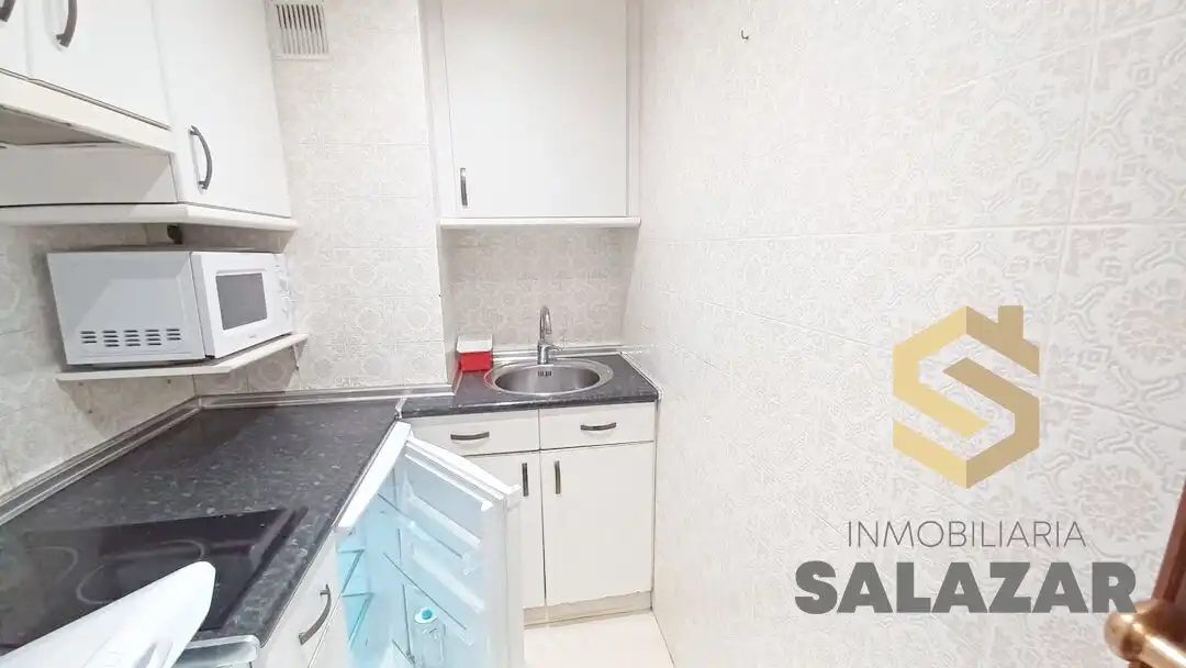 Kitchen of Flat for rent in Bilbao   with Heating and Microwave