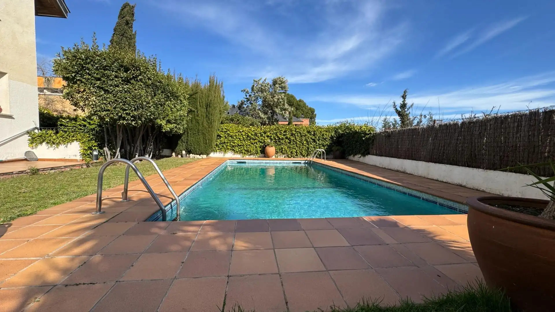 Swimming pool of Houses for sale in Sant Cugat del Vallès  with Heating, Private garden and Parquet flooring