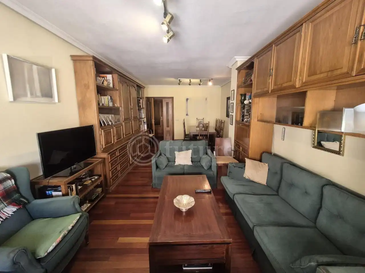 Living room of Flat for sale in Salamanca  with Heating, Terrace and Furnished