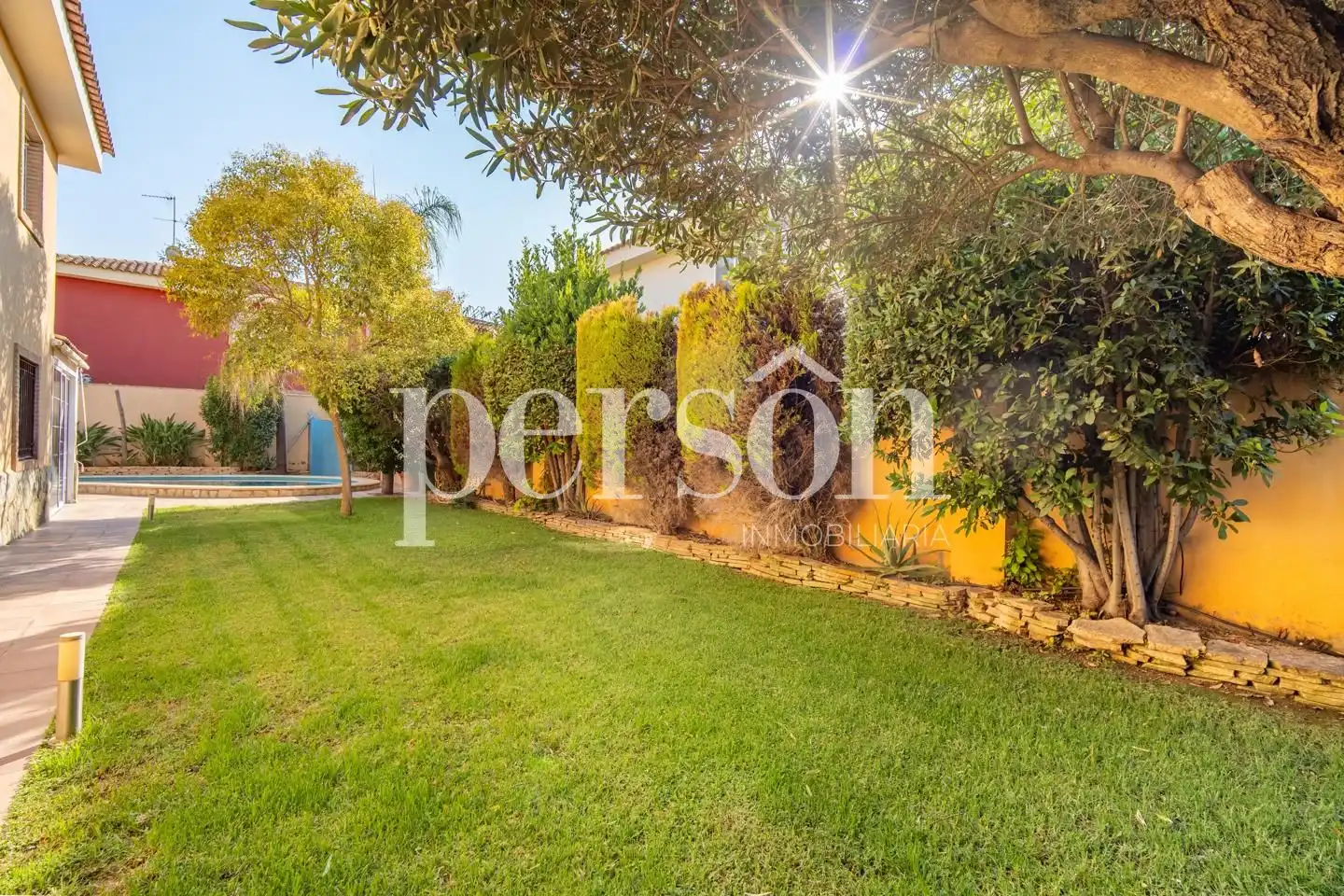 Casa o xalet en venda en La Pobla de Vallbona amb Aire condicionat, Calefacció i Jardí privat
