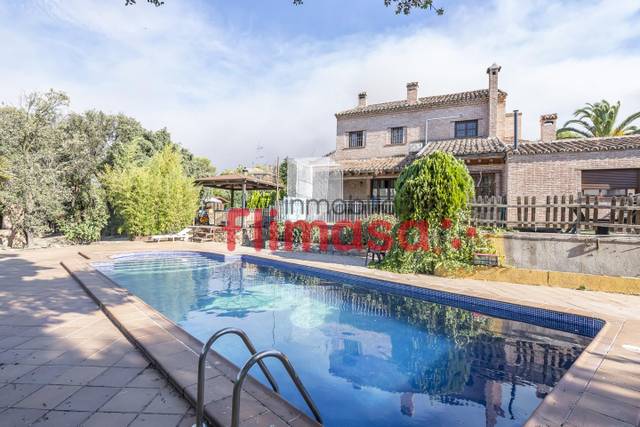 Casa-chalet en Venta en El Bosque