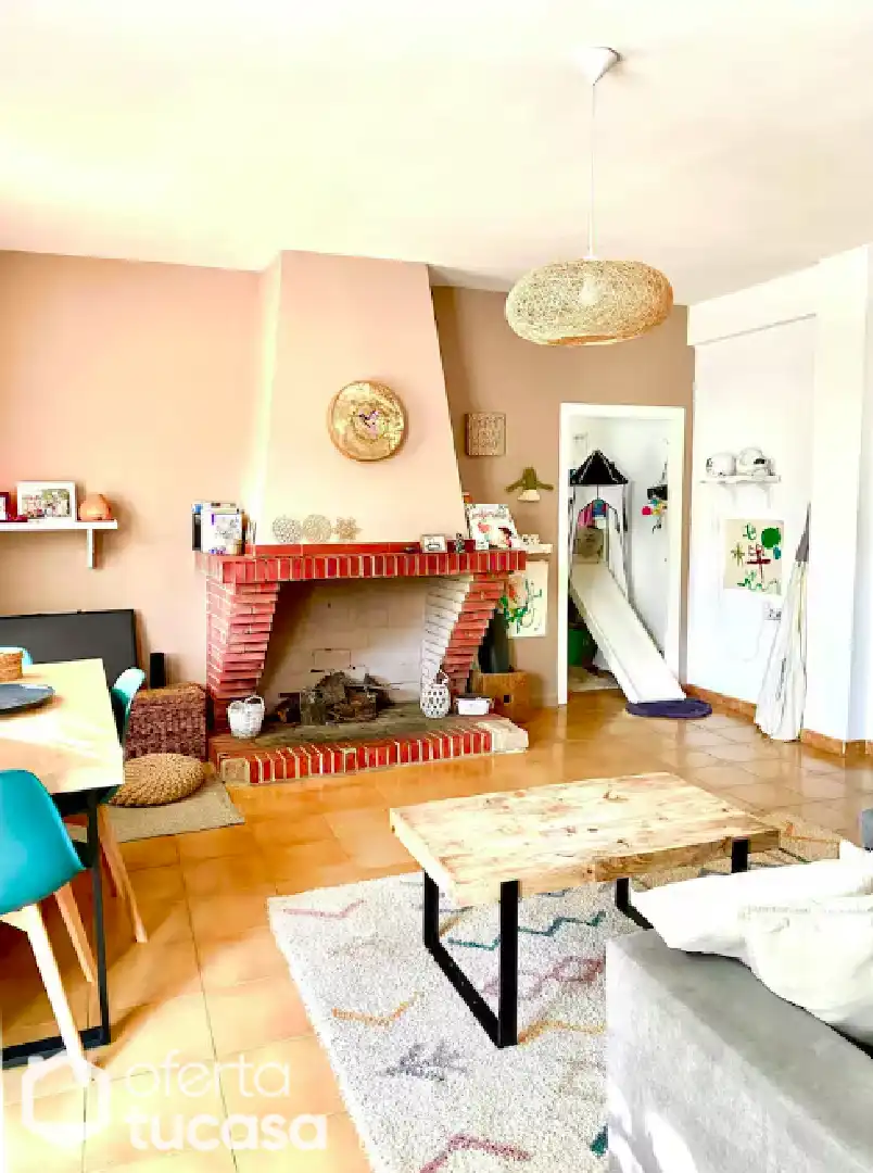 Wohnzimmer von Einfamilien-Reihenhaus zum Verkauf in Linares de la Sierra mit Terrasse, Schwimmbad und Möbliert