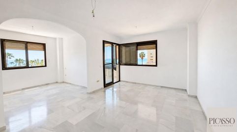 Foto 3 de Piso en venta en Calle Calle Salvador Allende, La Carihuela - Los Nidos, Torremolinos