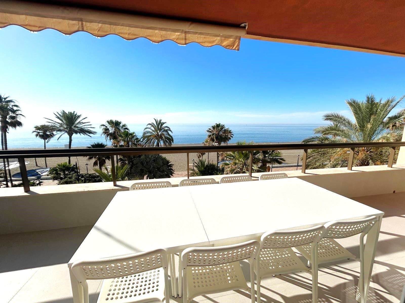 Terrassa de Apartament de lloguer en Estepona amb Terrassa i Moblat