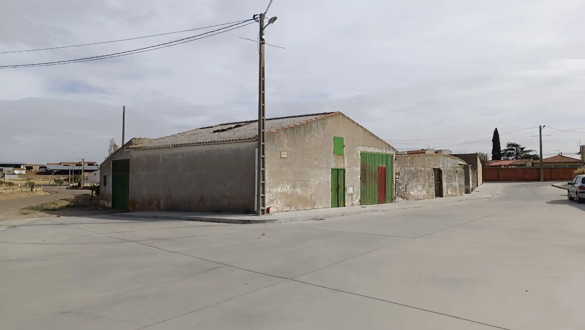Vista exterior de Nave industrial en venta en Arapiles, Salamanca