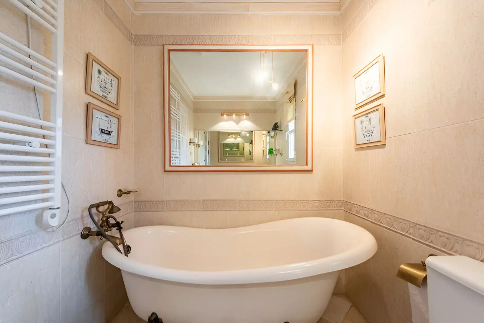 Baño de Planta baja en venta en Marbella con Aire acondicionado, Terraza y Piscina