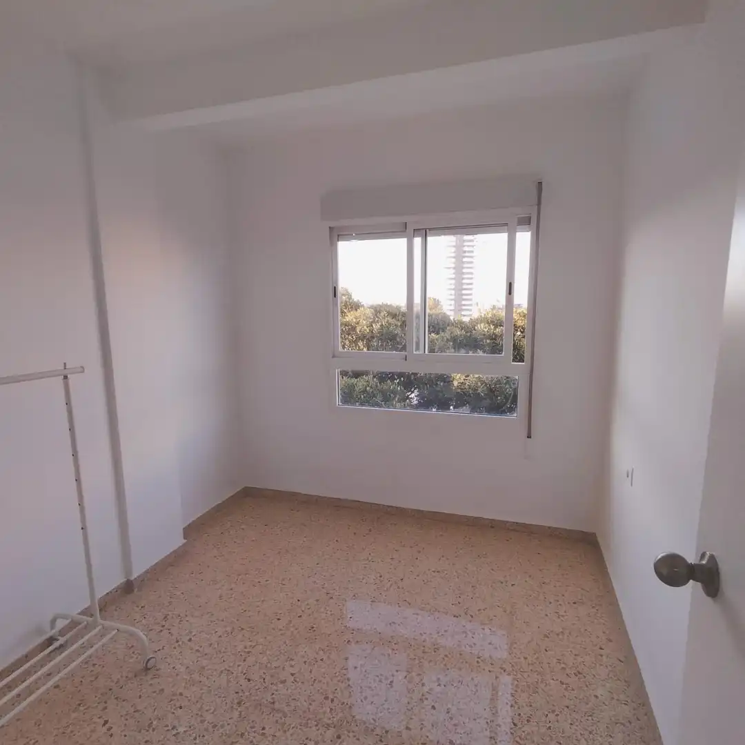 Bedroom of Flat for rent in Mislata  with Air Conditioner