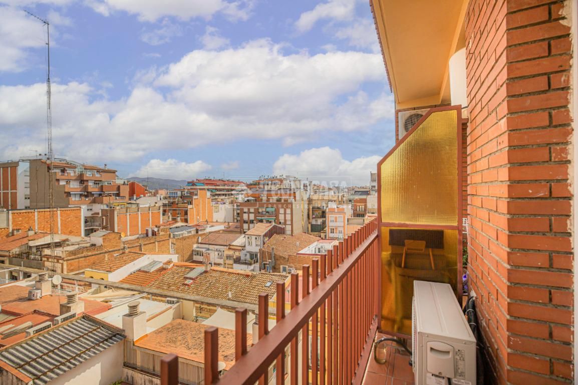 Vista exterior de Pis en venda en  Barcelona Capital amb Balcó