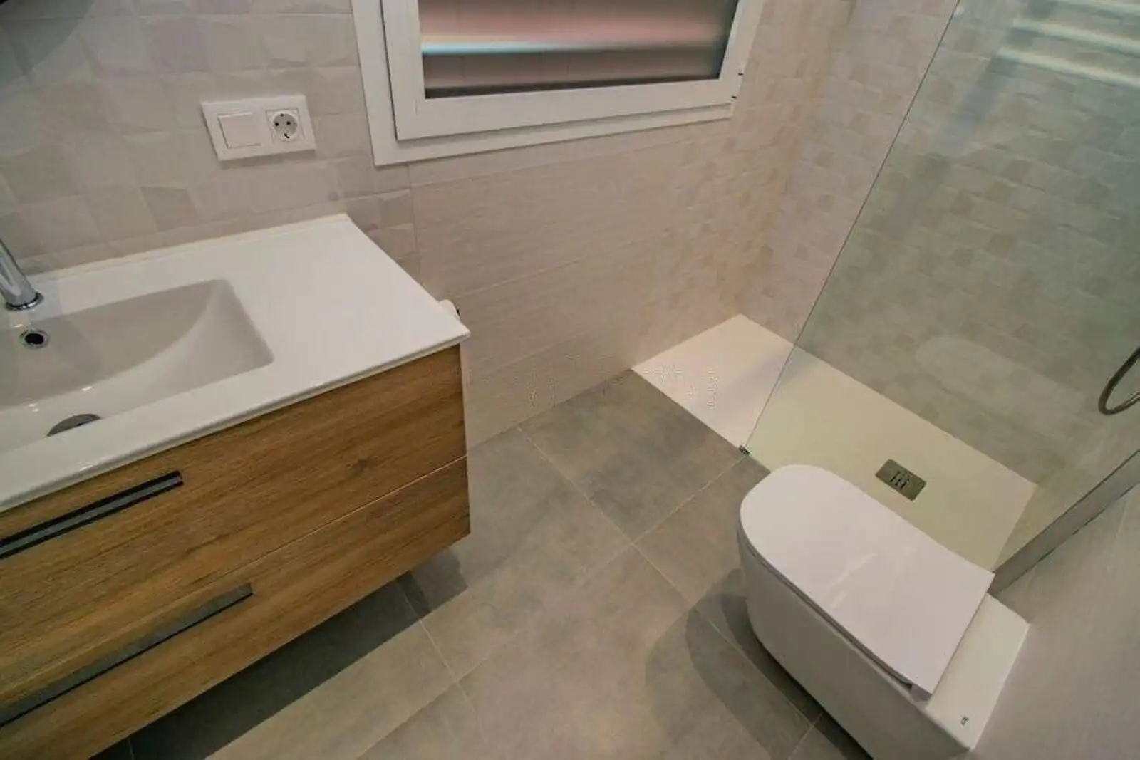 Apartamento con piscina en venta en Estepona Pueblo, imagen 31