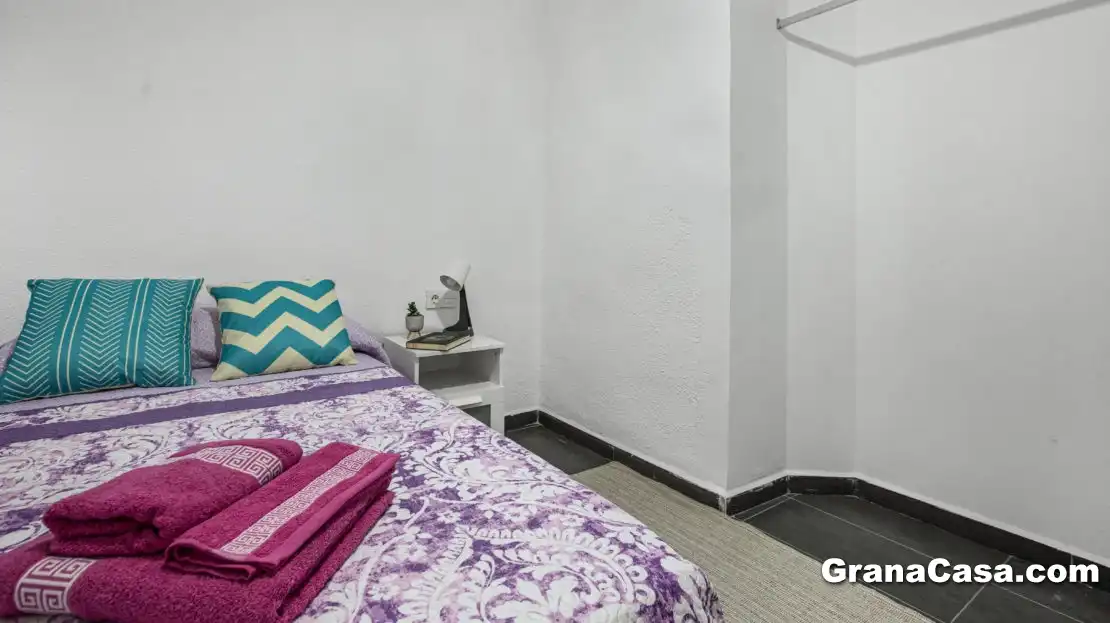 Bedroom of Flat for rent in Maracena  with Air Conditioner, Heating and Furnished
