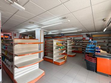 Gewerbefläche zur Miete in A Gándara